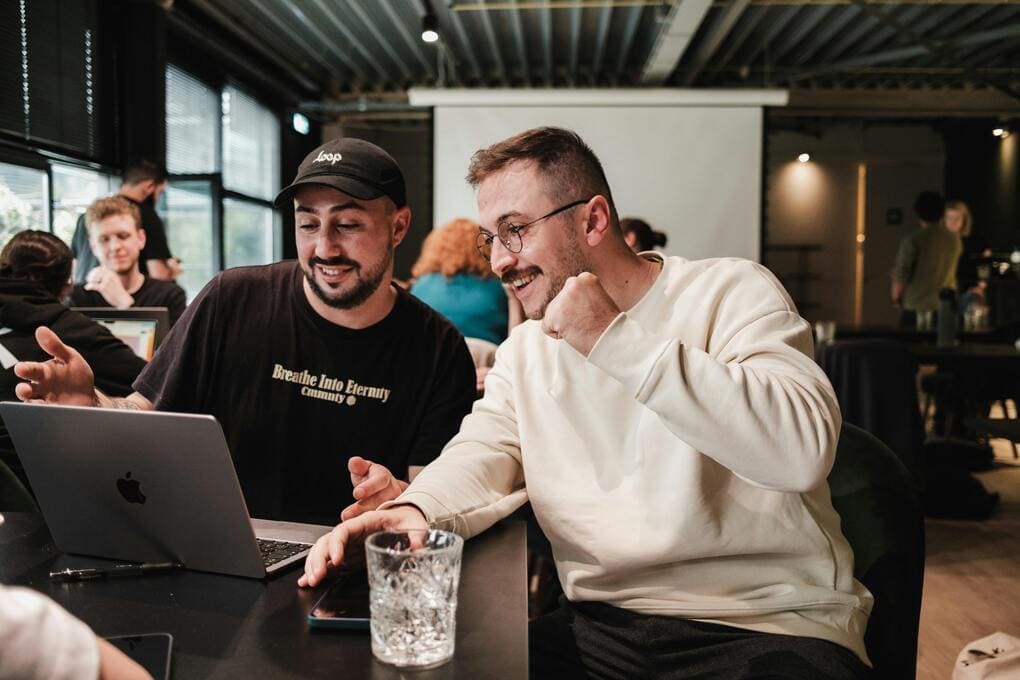 Social consulting for corporate social responsibility in Vancouver (Canada)